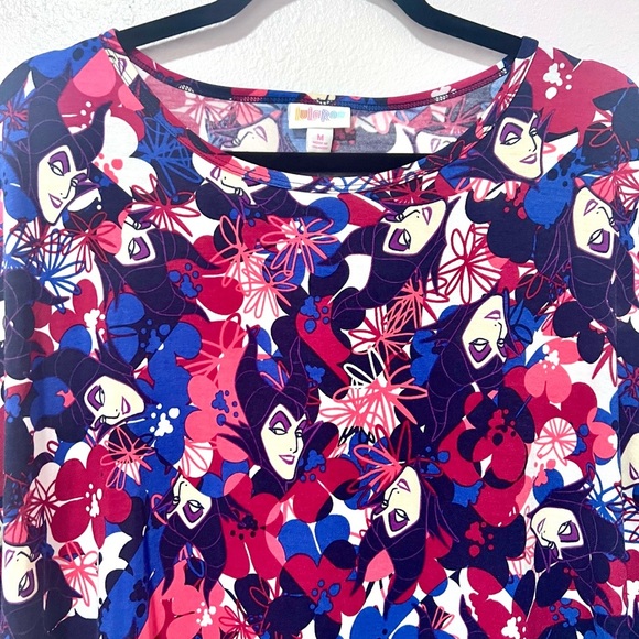 New LuLaRoe Maleficent Multicolor Floral Top Medium - Picture 5 of 6